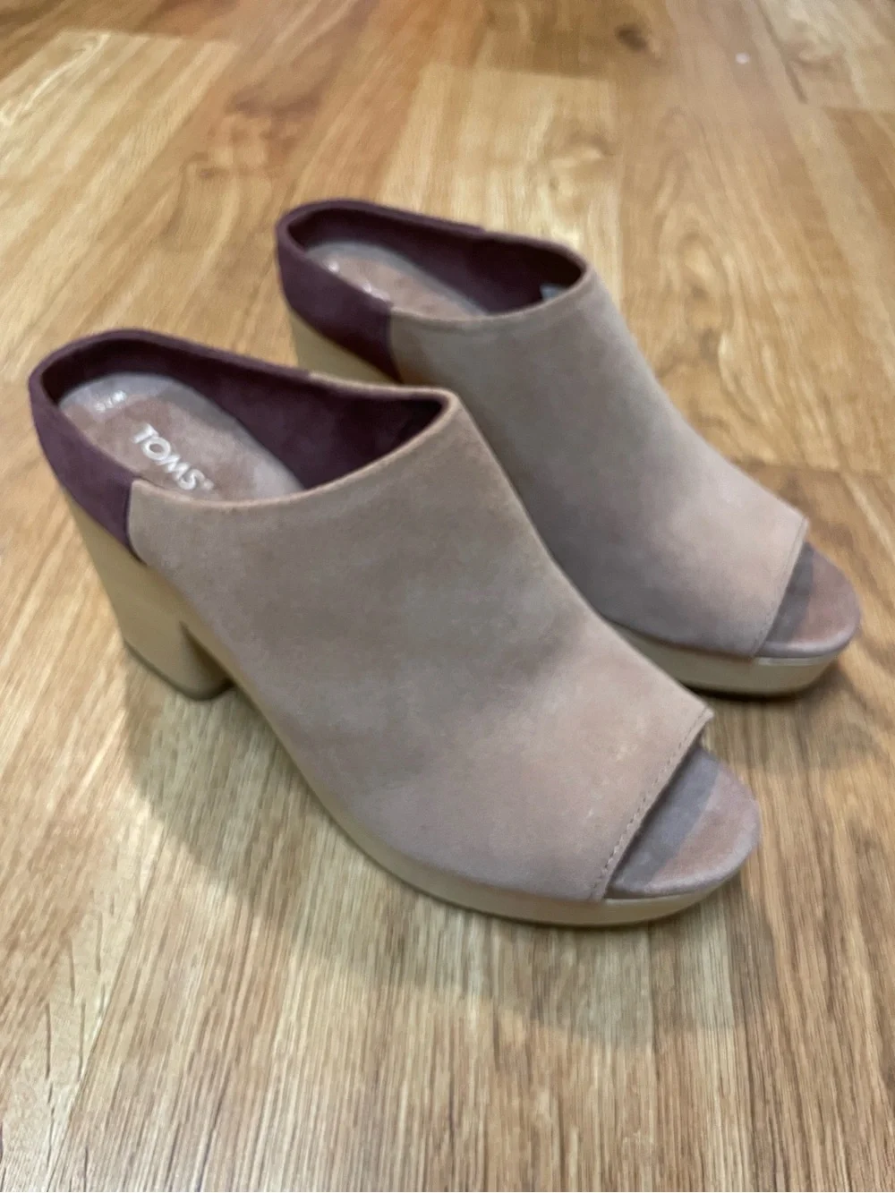 Tom’s Florence Suede Platform Sandal Sz 7.5